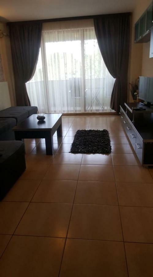 Nick Apartments Mamaia Ngoại thất bức ảnh