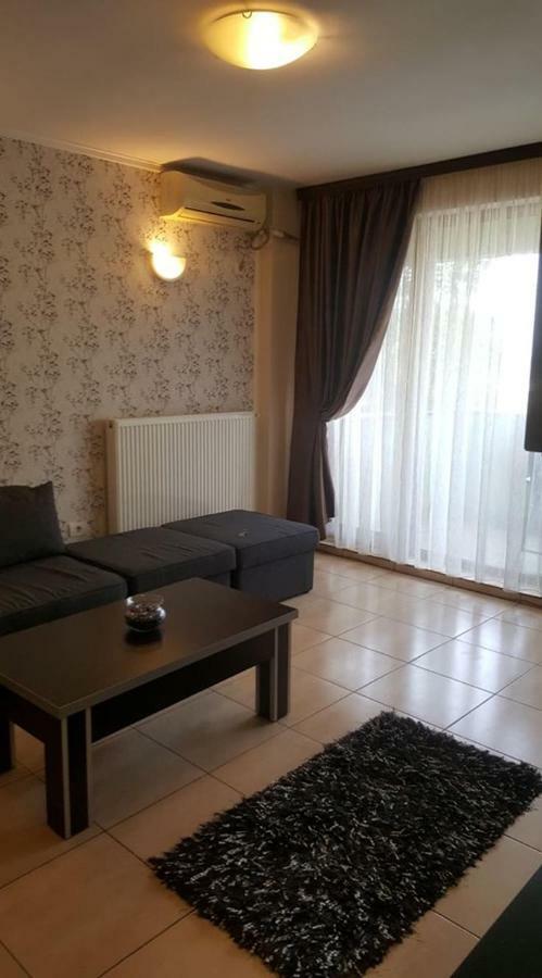 Nick Apartments Mamaia Ngoại thất bức ảnh